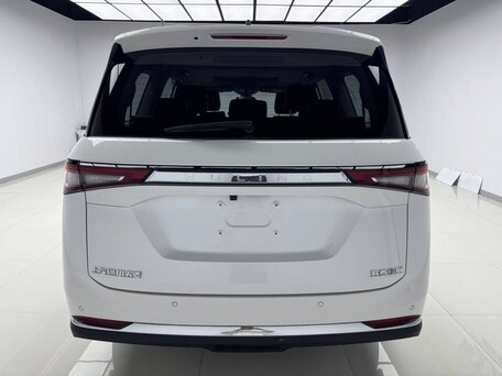 2022 Wuling Jiachen, белый, 1300000 рублей, вид 4