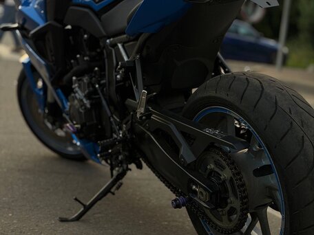 2024 Suzuki GSX-8R, синий, 880000 рублей, вид 3