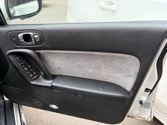 1998 Mazda Millenia I, чёрный, 190000 рублей - вид 9