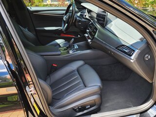 2020 BMW 5 серии 530i xDrive VII (G30/G31/G38) Рестайлинг, чёрный, 4350000 рублей, вид 5