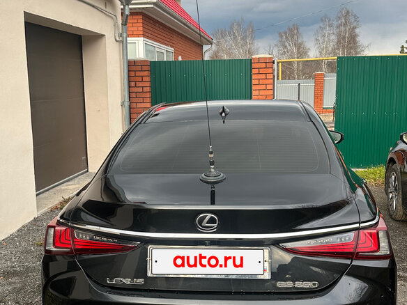 2020 Lexus ES 250 VII, чёрный, 3500000 рублей - вид 2