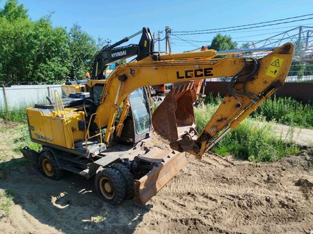 2023 LGCE E7150H, жёлтый, 7191000 рублей, вид 2