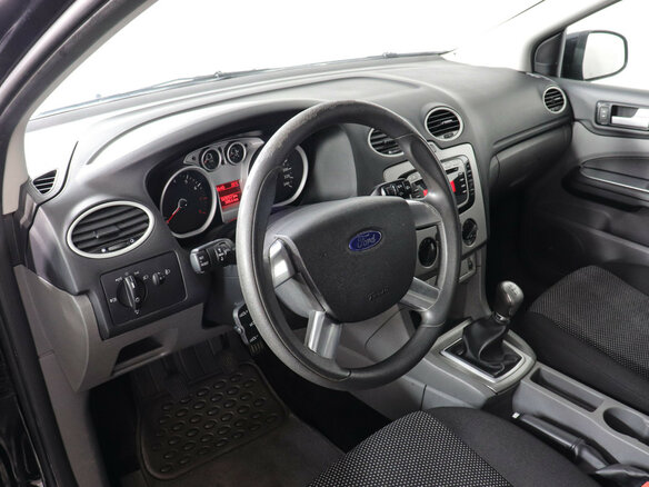 2010 Ford Focus II Рестайлинг, чёрный - вид 5
