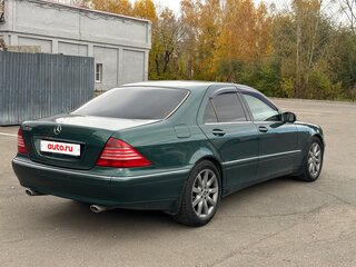 1999 Mercedes-Benz S-Класс 320 IV (W220), зелёный, 555000 рублей, вид 1