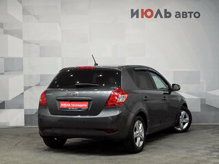 2010 Kia Ceed I Рестайлинг, серебристый, 700000 рублей, вид 4