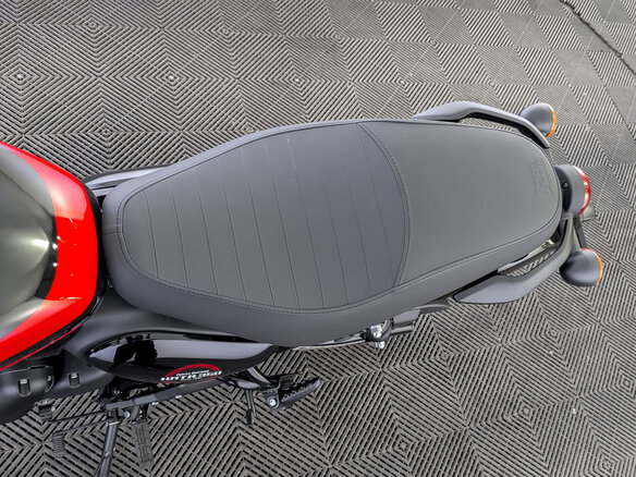 2026 Royal Enfield Hunter, красный, 439000 рублей - вид 9