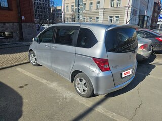 2009 Honda Freed I, серебристый, 920000 рублей, вид 3