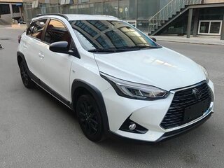 2021 Toyota Yaris L XP150 Рестайлинг, белый, 1320000 рублей, вид 3