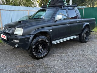2005 Mitsubishi L200 III Рестайлинг, серый, 700000 рублей, вид 2