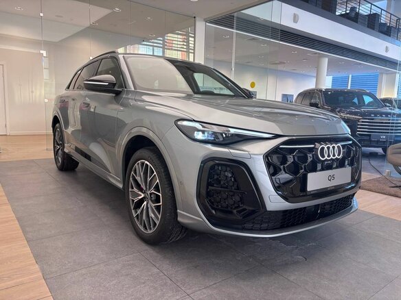 2026 Audi Q5 L III (GU), серебристый - вид 1