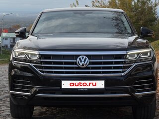 2019 Volkswagen Touareg III, чёрный, 5450000 рублей, вид 3