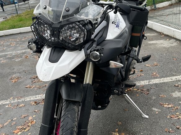 2011 Triumph Tiger 800, белый, 820000 рублей - вид 7