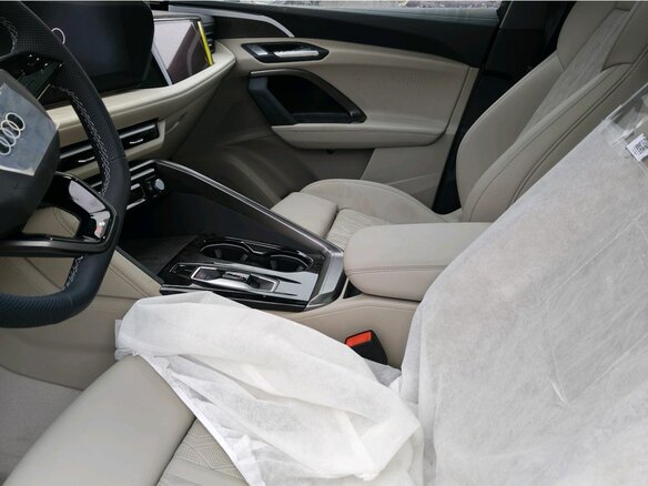2026 Audi Q5 L III (GU), чёрный, 6399000 рублей - вид 9
