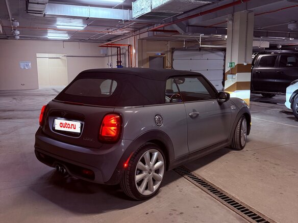2020 Mini Cabrio Cooper S III Рестайлинг, серый, 3200000 рублей - вид 4