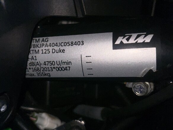 2018 KTM 125 Duke, оранжевый, 400000 рублей - вид 6