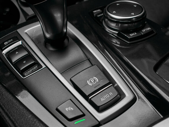 2013 BMW 5 серии 520d VI (F10/F11/F07) Рестайлинг, чёрный, 2050000 рублей - вид 18