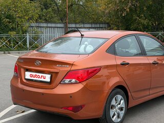 2015 Hyundai Solaris I Рестайлинг, оранжевый, 1300000 рублей, вид 3