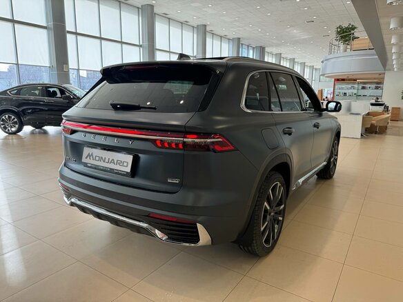 2026 Geely Monjaro I, серый, 4559990 рублей - вид 3