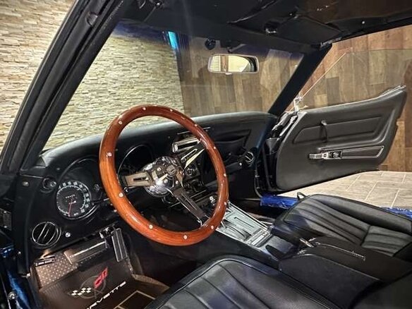 1969 Chevrolet Corvette C3, чёрный, 12700000 рублей - вид 15