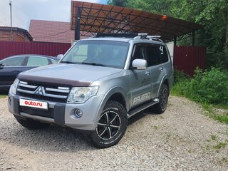 2011 Mitsubishi Pajero IV Рестайлинг 1, серебристый, 1865000 рублей, вид 1