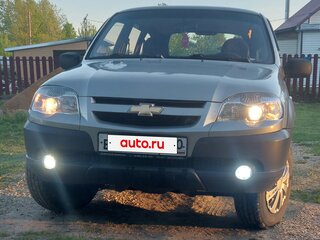 2011 Chevrolet Niva I Рестайлинг, коричневый, 590000 рублей, вид 2