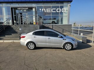 2012 Kia Rio III, серебристый, 655000 рублей, вид 4