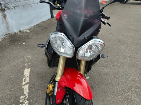 2014 Triumph Street Triple, красный, 480000 рублей, вид 5