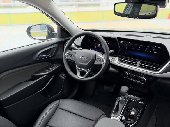 2023 Chevrolet Trax II, чёрный, 1780000 рублей - вид 7