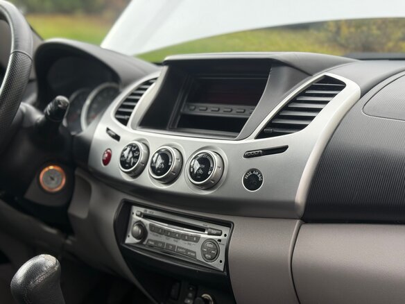 2011 Mitsubishi L200 IV, серебристый, 1499000 рублей - вид 14