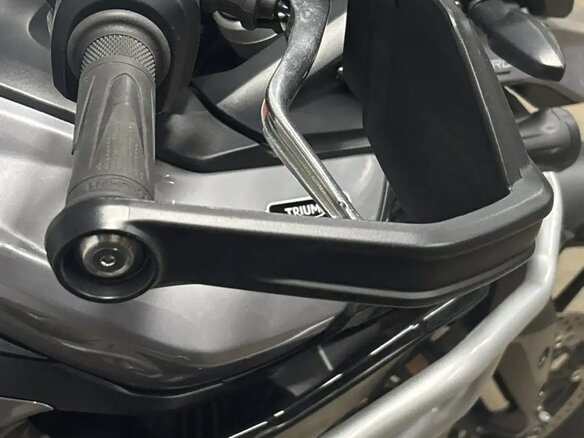 2024 Triumph Tiger 900, серый, 1700000 рублей - вид 15