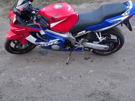 2001 Honda CBR 600F, красный, 480000 рублей, вид 5