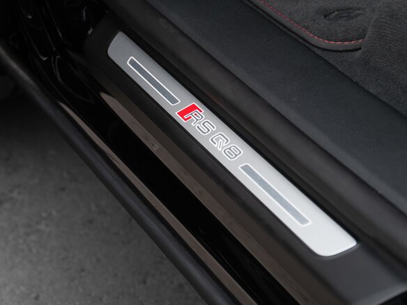 2025 Audi RS Q8 Performance I Рестайлинг, чёрный, 22990000 рублей - вид 26