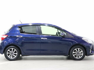 2019 Toyota Vitz III (XP130) Рестайлинг, синий, 980000 рублей, вид 4