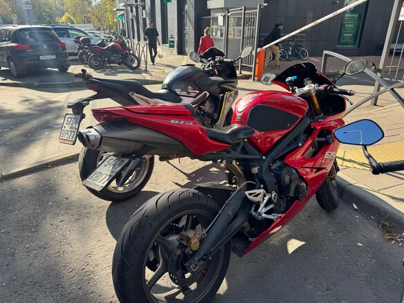 2008 Triumph Daytona 675, красный, 499000 рублей - вид 3