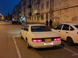 1994 Toyota Crown IX (S140), белый, 370000 рублей, вид 2