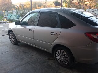 2024 Lada (ВАЗ) Granta I Рестайлинг, серебристый, 900000 рублей, вид 4
