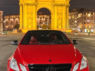 2011 Mercedes-Benz E-Класс 200 5G-Tronic IV (W212, S212, C207), красный, 1400000 рублей, вид 2