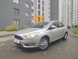 2016 Ford Focus III Рестайлинг, серебристый, 1200000 рублей, вид 1