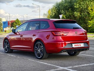 2018 SEAT Leon Cupra 300 7-speed III Рестайлинг, красный, 3400000 рублей, вид 4