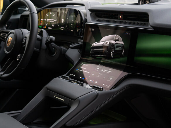 2026 Porsche Cayenne Electric IV, серый, 24490000 рублей - вид 17