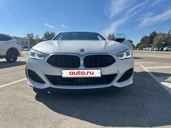 2022 BMW 8 серии M850i xDrive II (G14/G15/G16), белый, 8600000 рублей - вид 1
