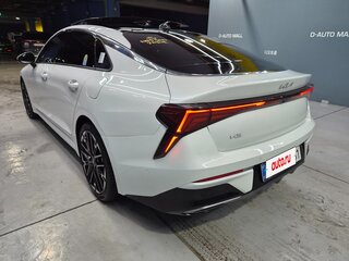 2026 Kia K5 III Рестайлинг, белый, 3870084 рублей, вид 4