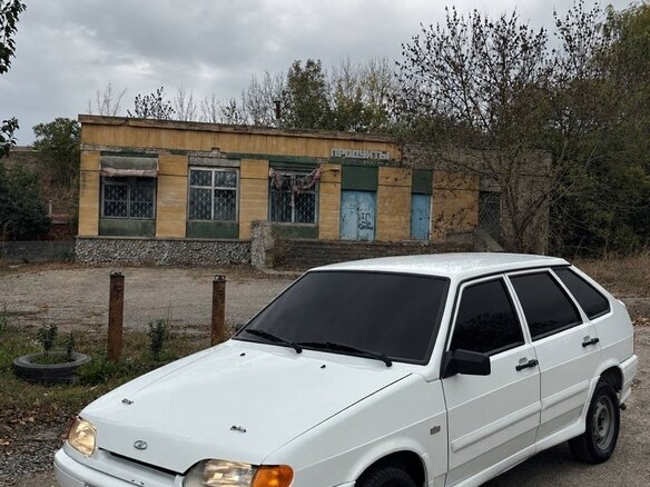2011 Lada (ВАЗ) 2114, белый, 180000 рублей