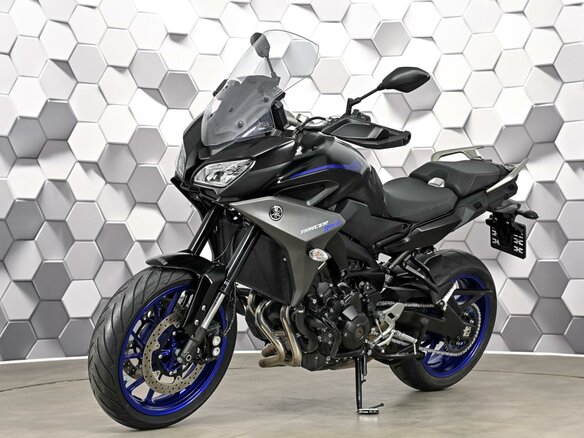 2021 Yamaha MT-09 Tracer (FJ-09), чёрный - вид 1