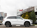 2025 Geely Monjaro (Xingyue L) I Рестайлинг 2 (China Market), белый, 3838000 рублей - вид 2