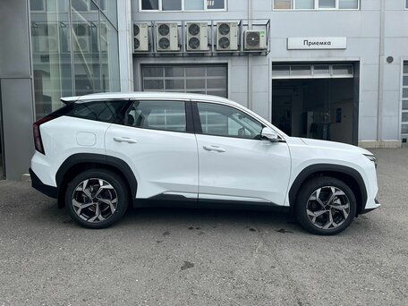 2026 Geely Atlas II, белый, 3909990 рублей, вид 4