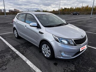 2012 Kia Rio 4-speed III, серый, 870000 рублей, вид 3