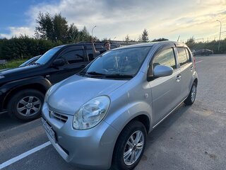2012 Toyota Passo II (C30), серебристый, 648000 рублей, вид 4