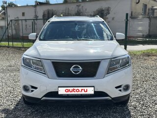 2016 Nissan Pathfinder IV, белый, 1409000 рублей, вид 2