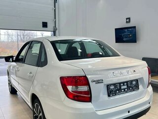 2026 Lada (ВАЗ) Granta I Рестайлинг, белый, 1290000 рублей, вид 3